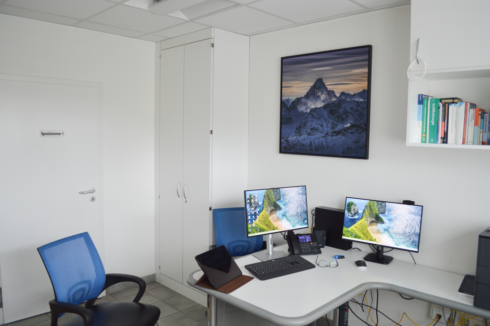 Modernes Behandlungszimmer